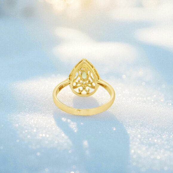 Peridot and White Topaz Ring in Yellow Gold Plated 925 Sterling Silver - Picture 3 of 3